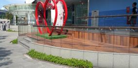LoveLocksClarkeQuay.jpg