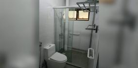 PNLGlassServiceFeature02-.jpg