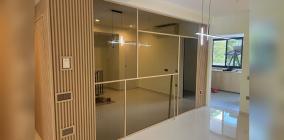 BMGlassFeature04-.jpg